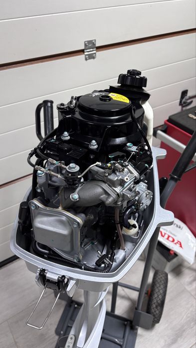Silnik zaburtowy Honda