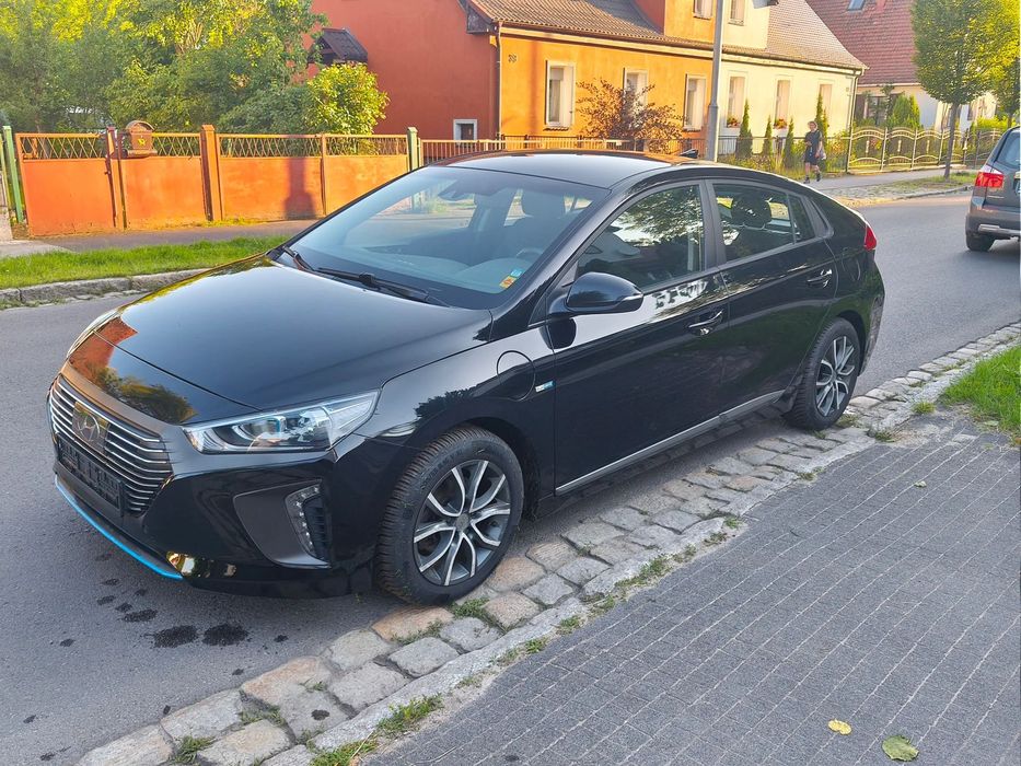 Hyundai Ioniq