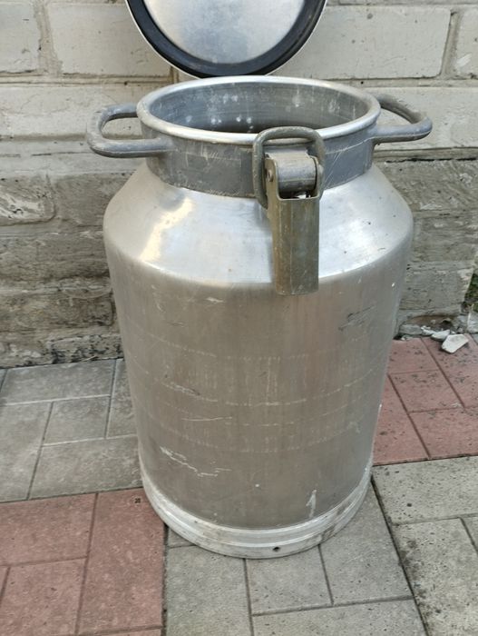 Фляга, бидон 38 литров.