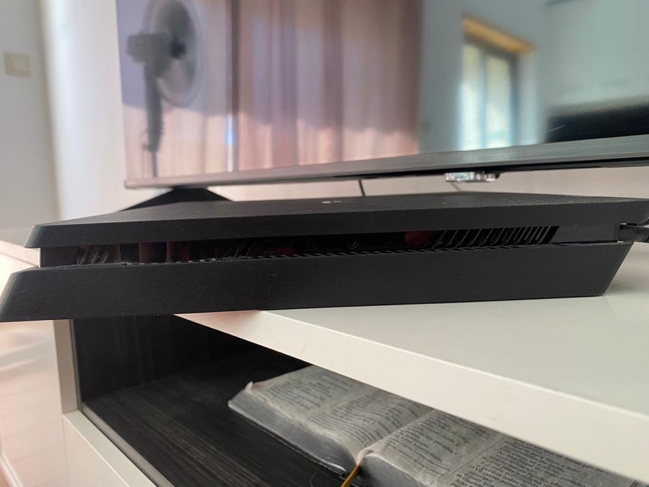 Playstation 4 | PS4