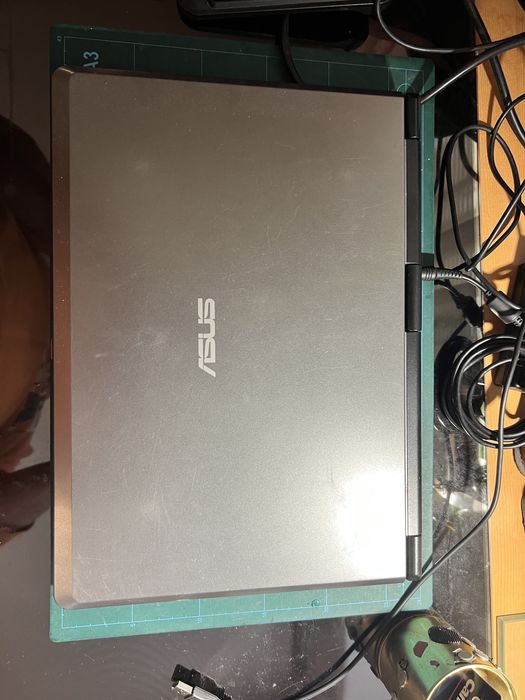 Ноутбук ASUS X51RL