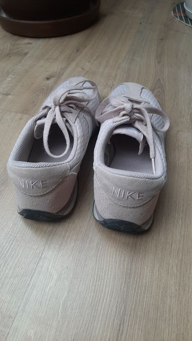 Buty Nike dziewczęce rozmiar 36