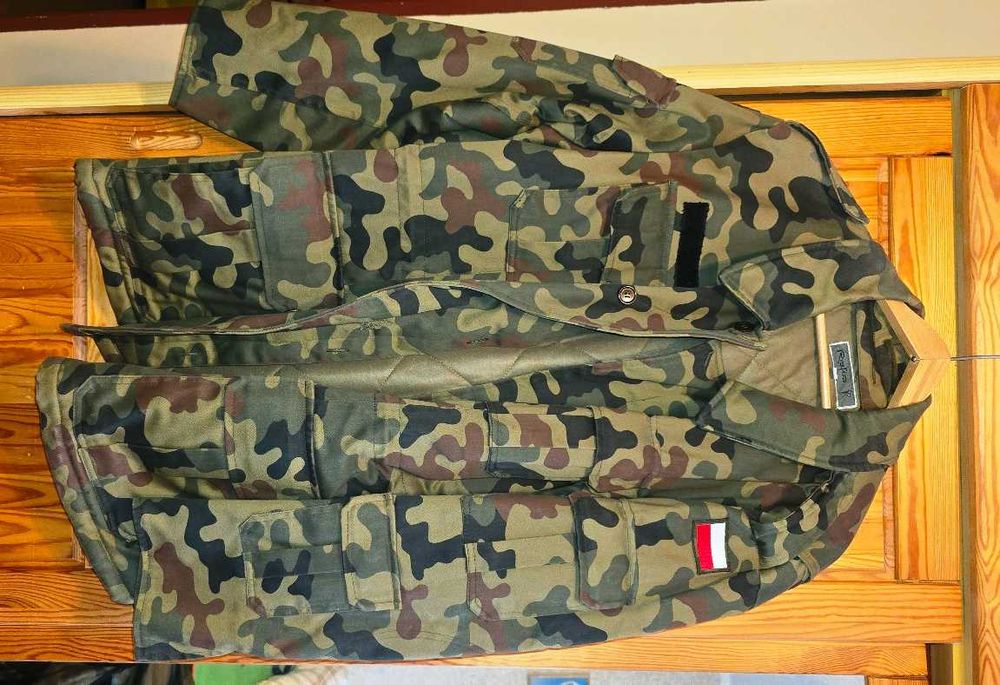 Kurtka moro Bechatka MON z podpinką. Stan bdb. Rozm 175/110