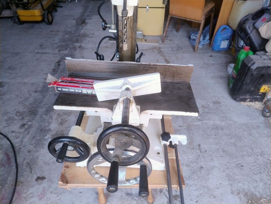 Dlutownica - czopownica. Axminster