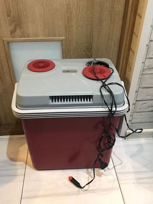 Lodówka turystyczna samochodowa