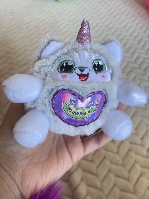 Набір мʼяких іграшок у яйці єдинорозі