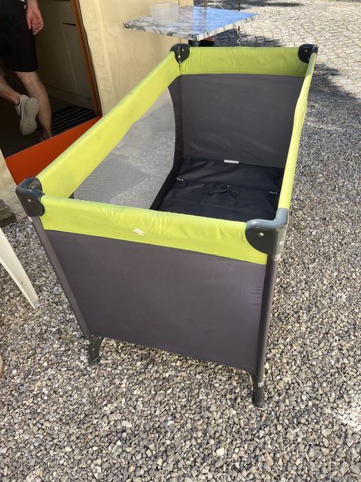 Cama de viagem em optimo estado