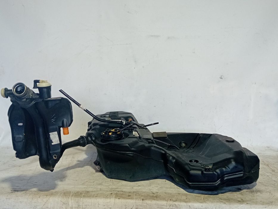 Depósito combustível AUDI A4 Avant (8E5, B6)