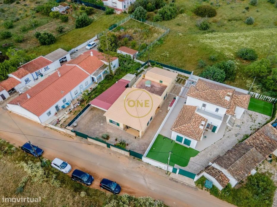Moradia Térrea T3+1 - Guia, Albufeira