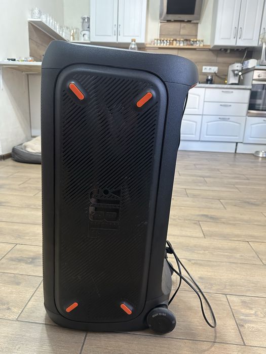 Колонка JBL Patty Box 310