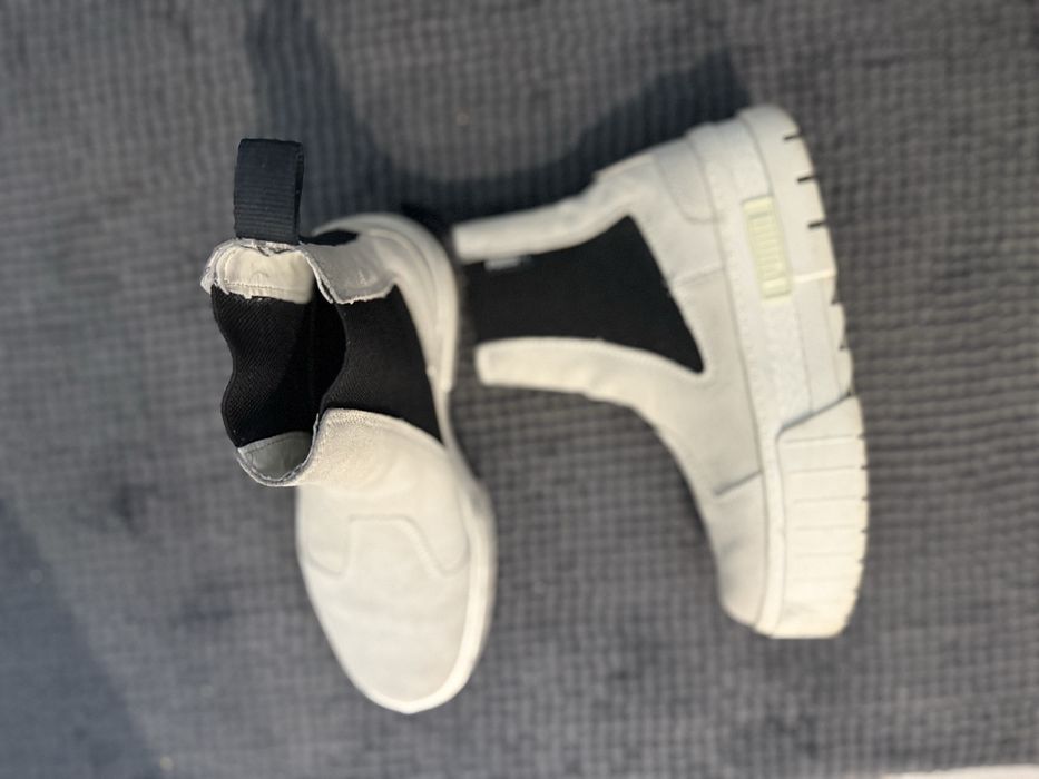 Оригінал білі Кросівки ботінки