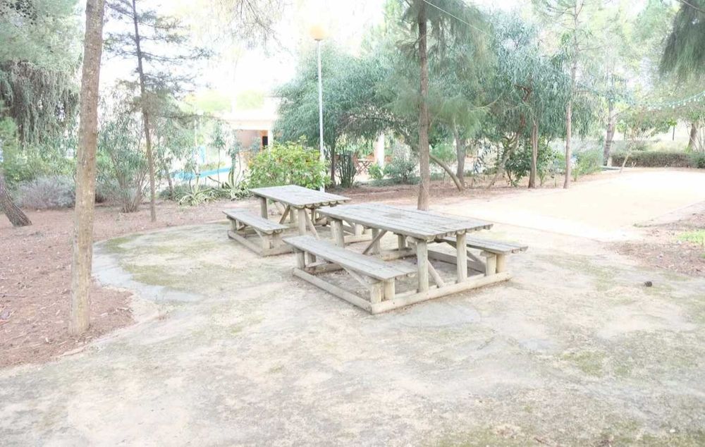 Apartamento T1 com piscinas, MEO, wifi, churrasqueira e garagem