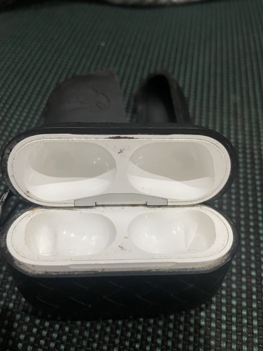 Airpods pro  продам навушники стан гарний