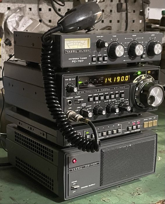Yaesu FT 707 linha completa