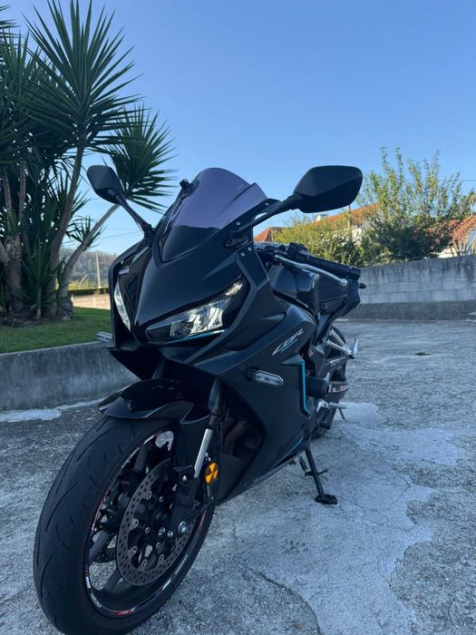Mota Honda CBR 650R