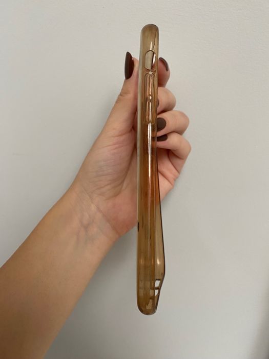 etui/pokrowiec/obudowa iPhone 11 Apple