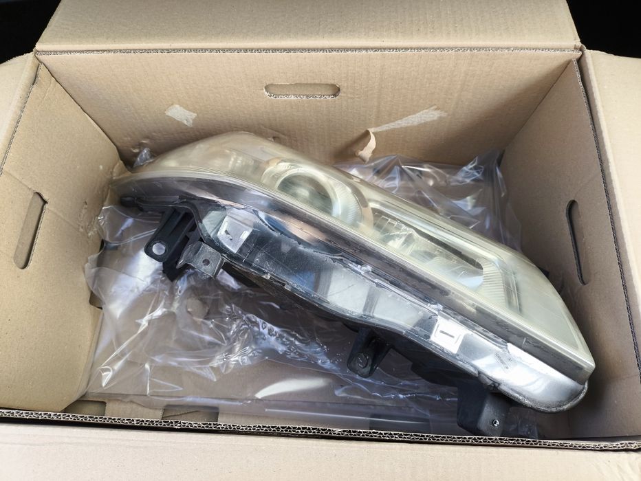 Farol Valeo Original - Megane II (2007) (x2)