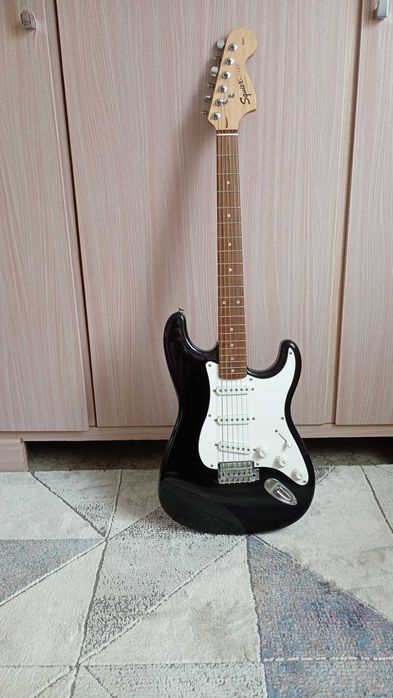 Gitara elektryczna Squier STRAT
