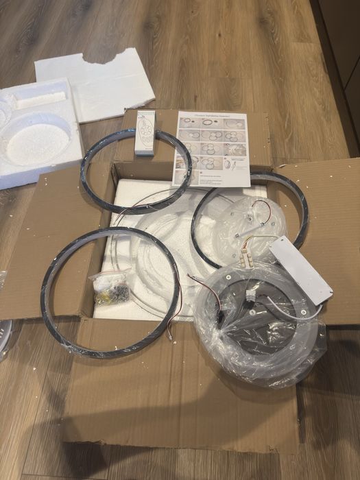 Opis produktu — Lampa sufitowa LED z pilotem