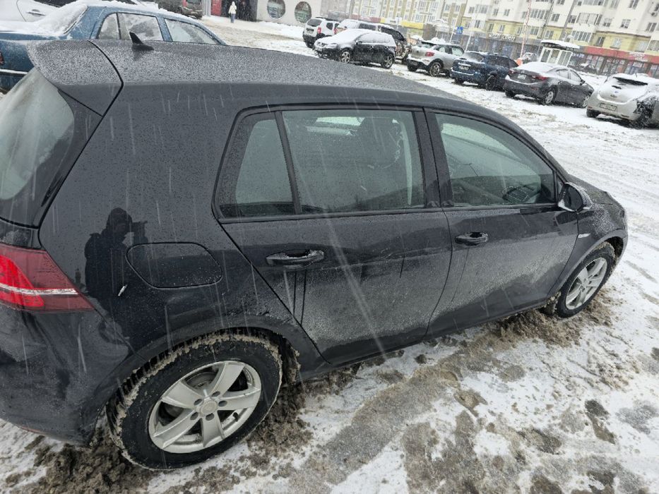 Volkswagen e-Golf 2014