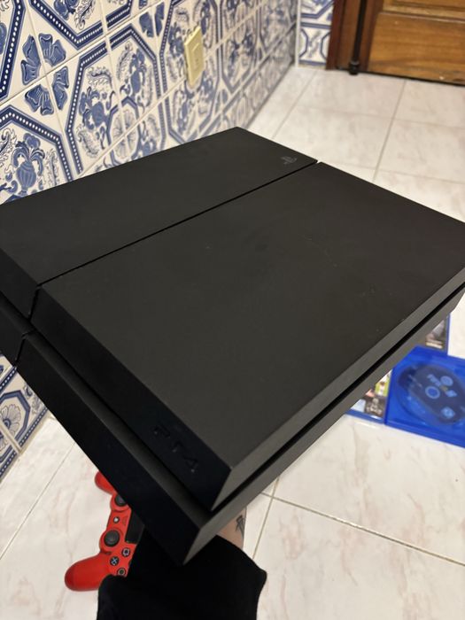 Playstation 4 1TB + Comando + Jogos