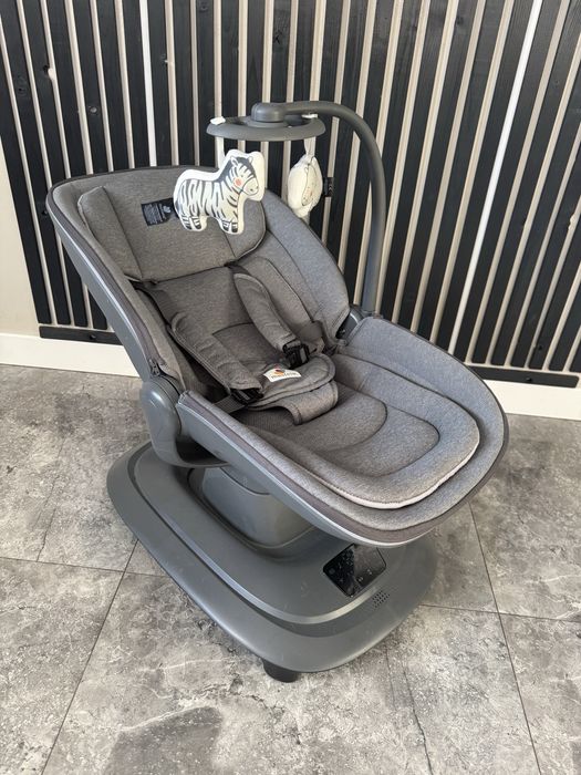 Продам колисальний центр-качалку Mastella