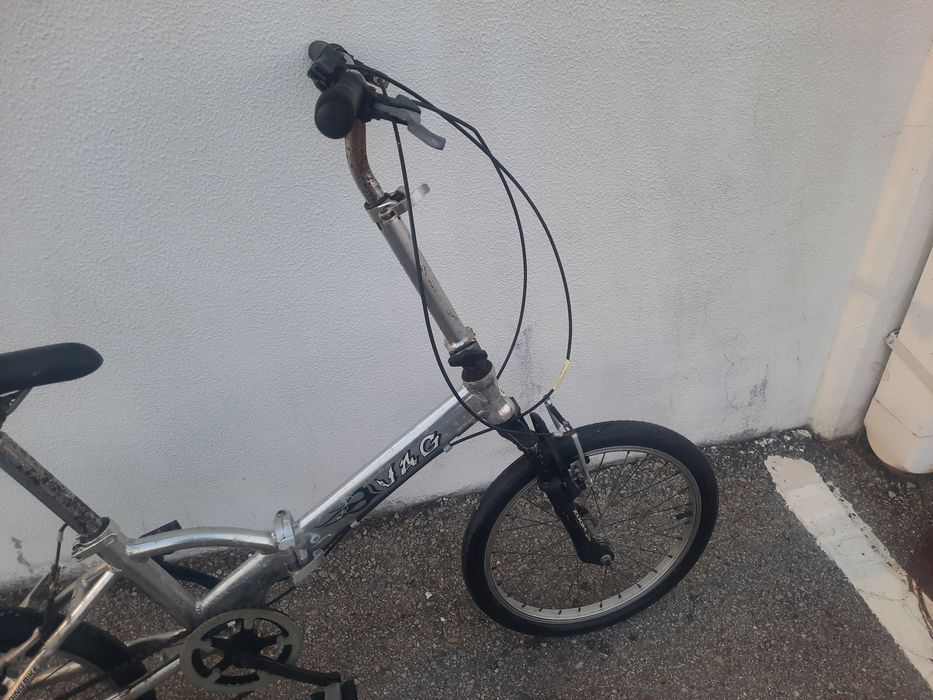 Bicicleta dobravel de aluminio usada