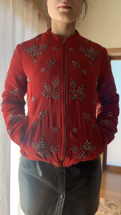 Casaco de inverno vermelho