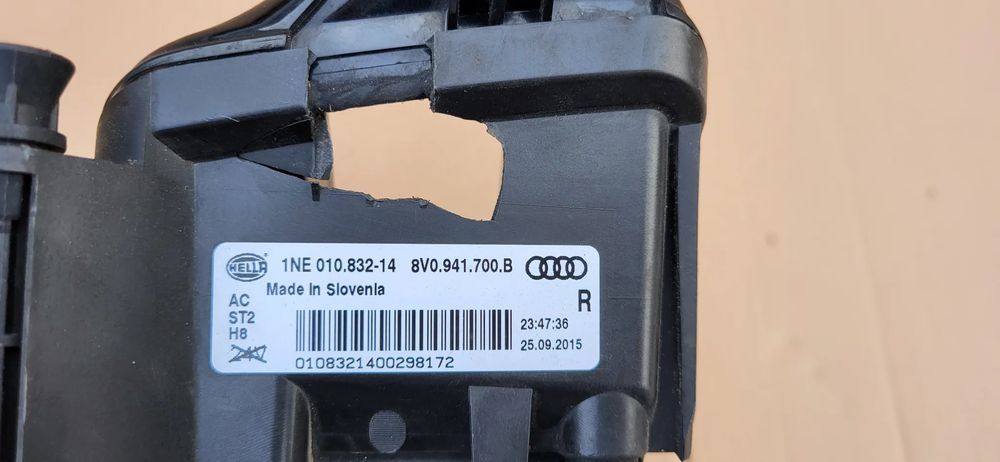 halogen prawy audi a3 8v 8v0941700b 1ne010832