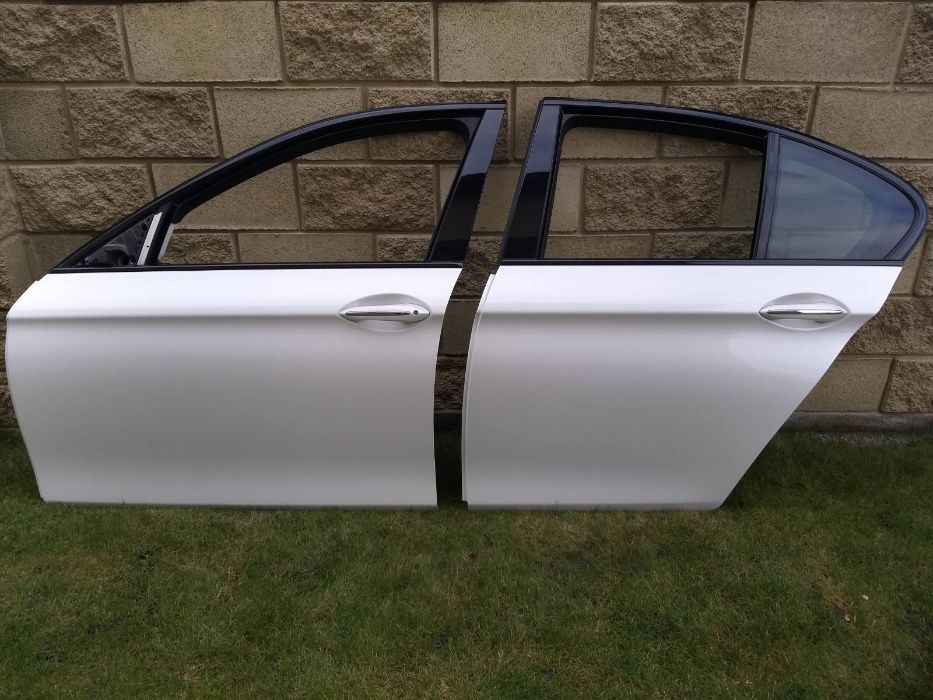 BMW F10 F11 двері скло замок ручка колір C10 A300 354 БМВ