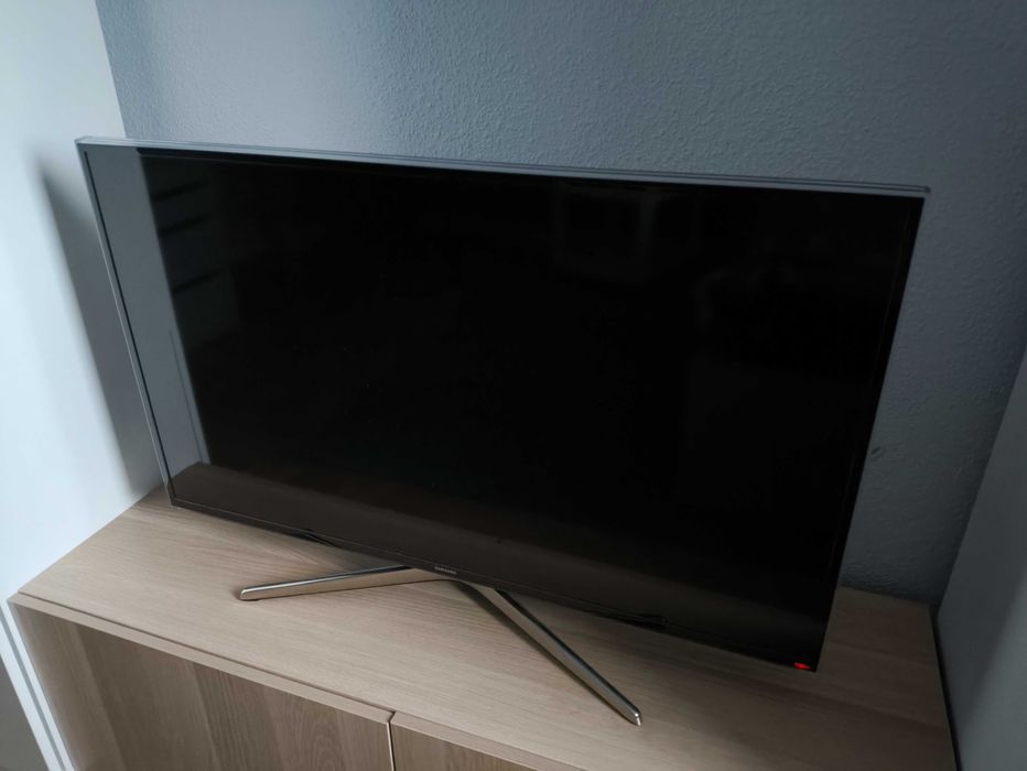 TV LED Samsung UE40H6400 40 cali, smart.
