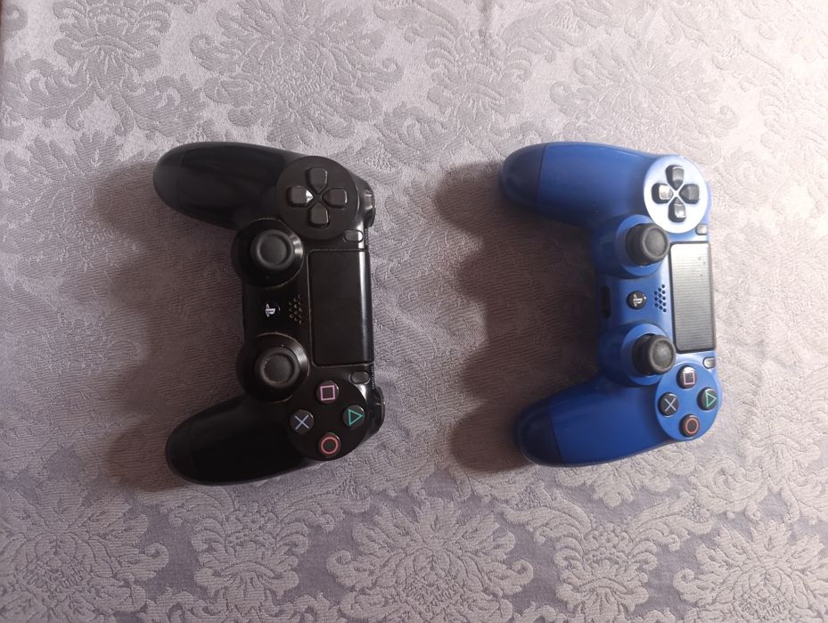 Ps4 usada com acessórios