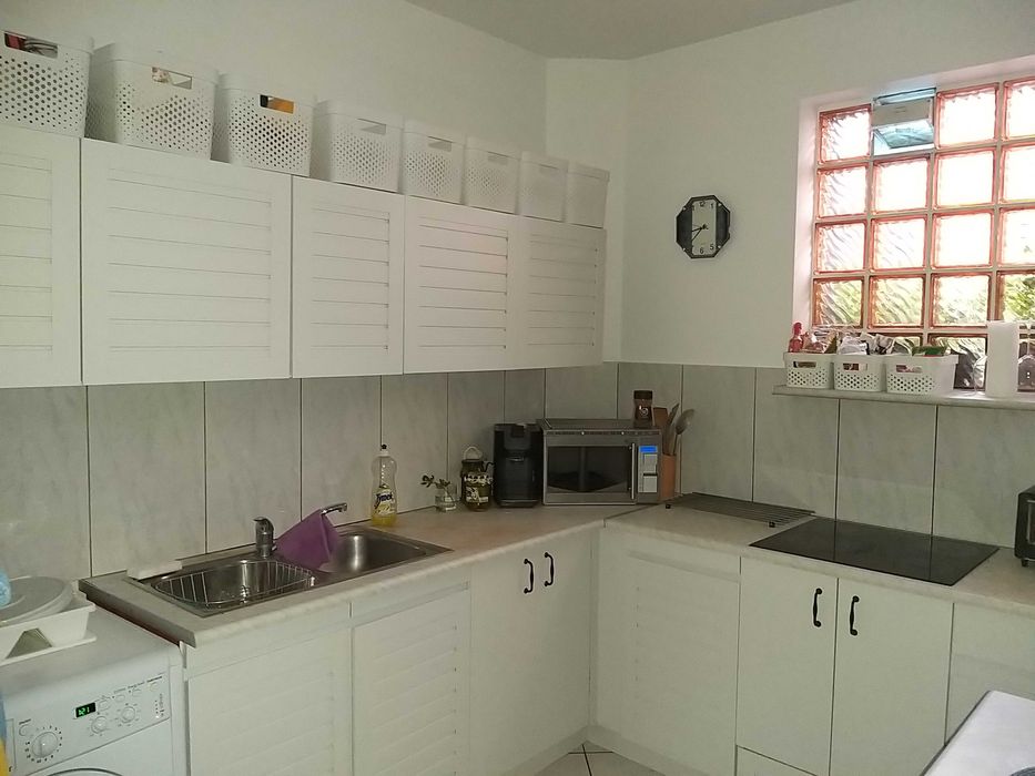 Wynajmę pokój młodej dziewczynie