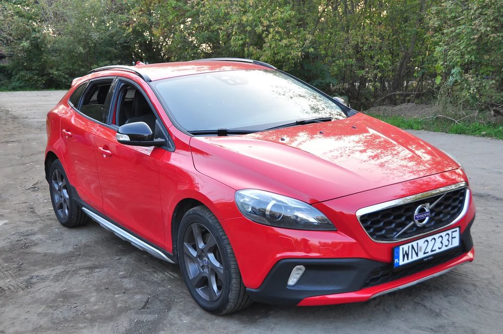 Volvo V40 Cross Country Volvo V40 Cross Country T4 AWD Momentum Polestar – 2013 – Serwis ASO