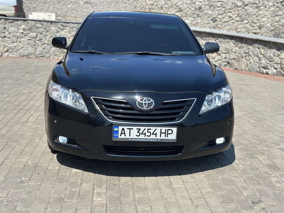 Продам TOYOTA Camry