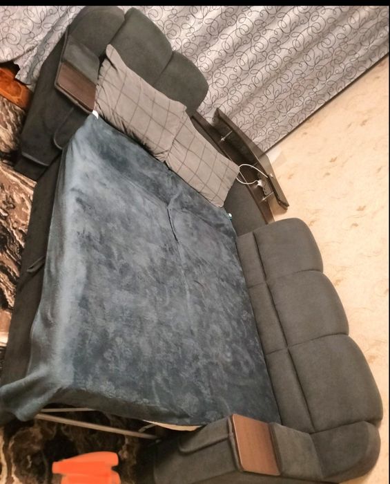 Продам угловой диван