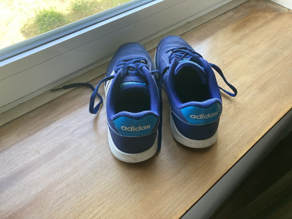 Tênis Adidas N35