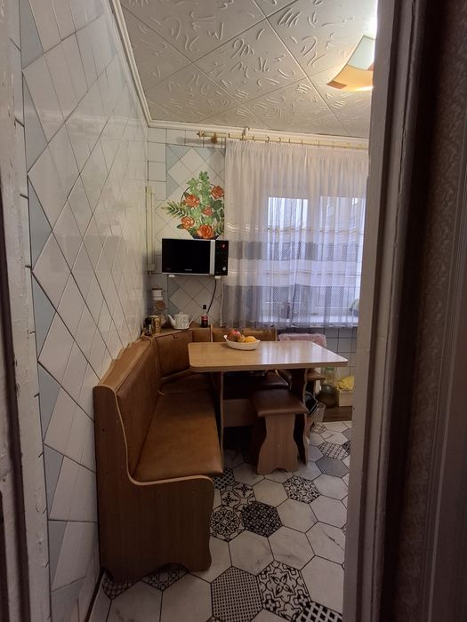 Продам 3-кімнатну квартиру в  місті Ізюм