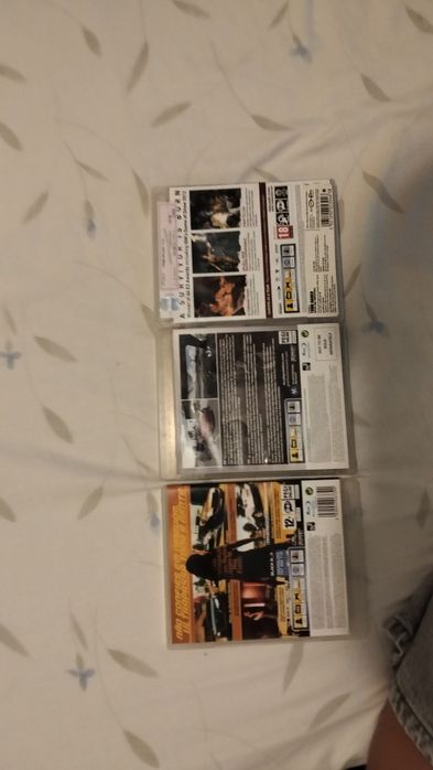 3 jogos para a PS3 usados poucas vezes em ótimo estado de conservação, cada um por 5€, valor negociável.