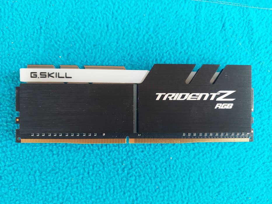 ОЗУ Оперативна память G.SKILL Trident Z RGB (2x8Gb) 16Gb DDR4 3200mhz