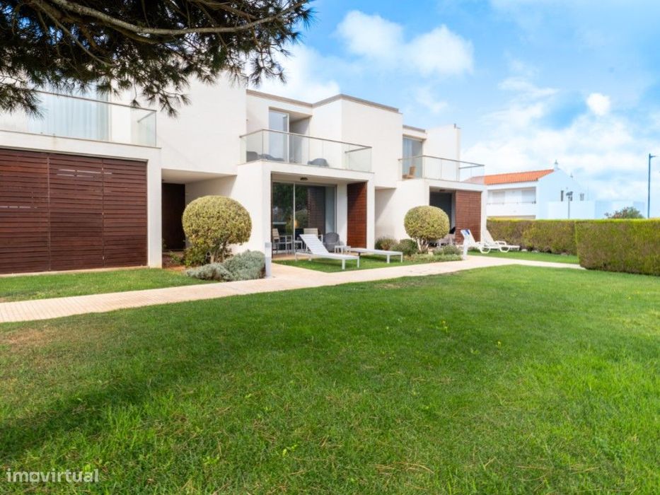 Moradia - condomínio fechado com piscina e com Licença AL - Sagres ...