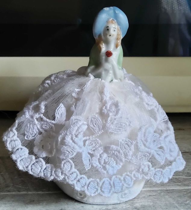 Игольница, куколка для интерьера.