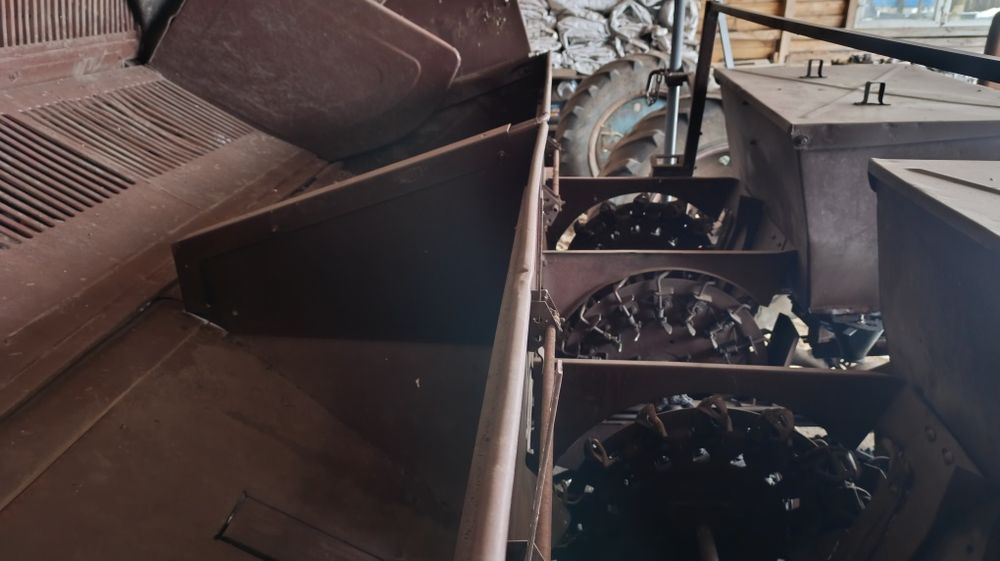 Картоплесаджалка 4х рядна  причіпна КСМ 4а ідеальний стан