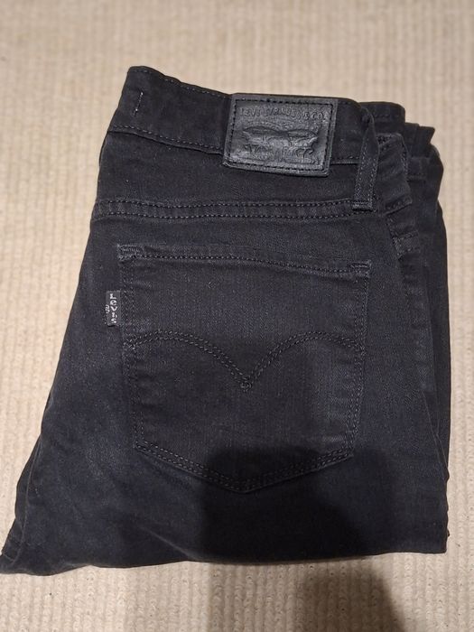 Spodnie damskie Levi's 714 Straight 27/32. Jak nowe.