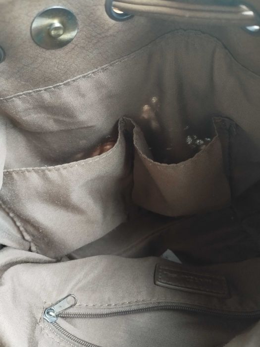 Mala ou carteira de mão