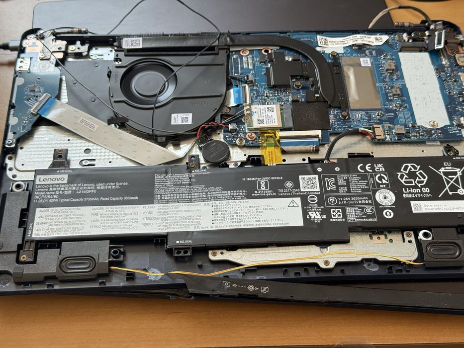 Laptop Lenovo ideaPad 1 15AMN7 | uszkodozny