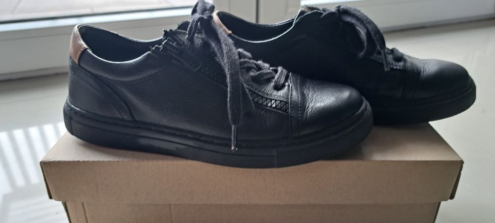 Buty Lasocki chłopięce do komunii rozm.34 Skóra