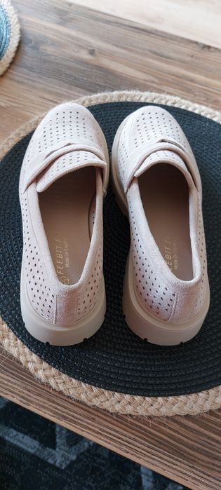 Nowe buty damskie 38