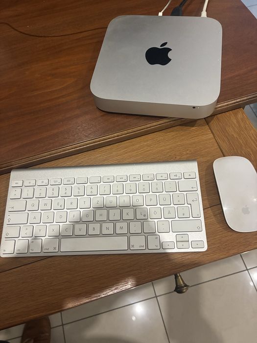 Apple Mac mini  (Late 2012)