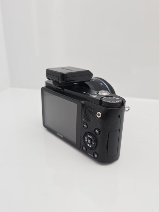 Samsung NX1000 гарний стан